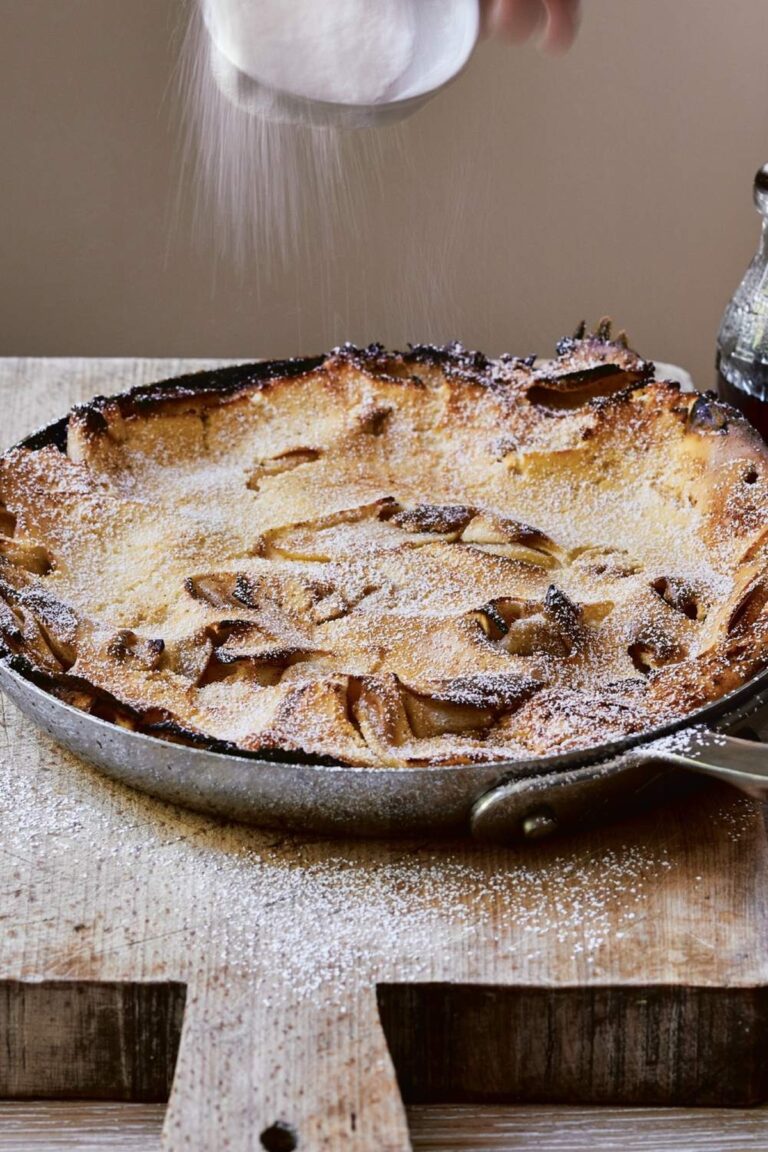 Fluffy Apple Cinnamon Dutch Baby Recipe
