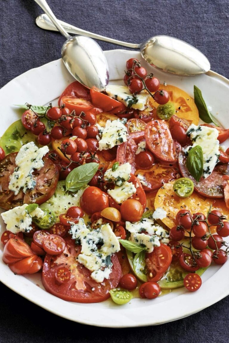 Vibrant Heirloom Tomato & Blue Cheese Salad Recipe