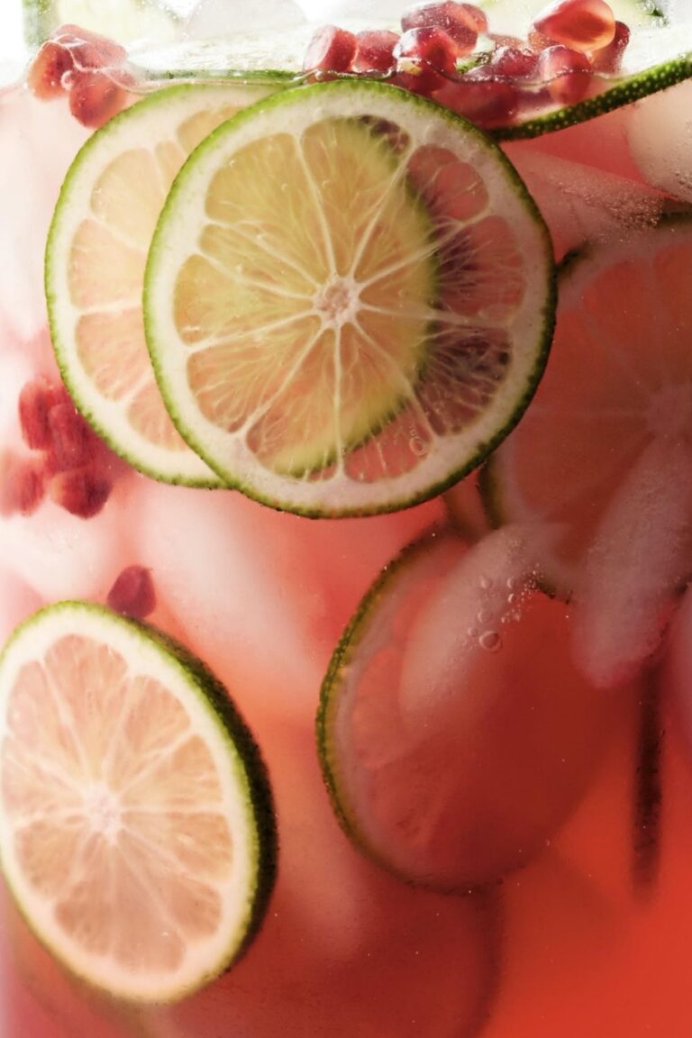 Elegant Pomegranate Spritzers Recipe