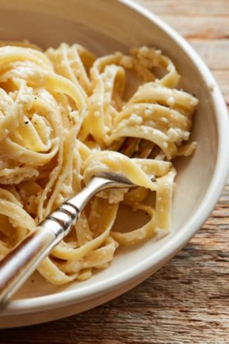 Creamy Ina Garten Fettuccine Alfredo Recipe