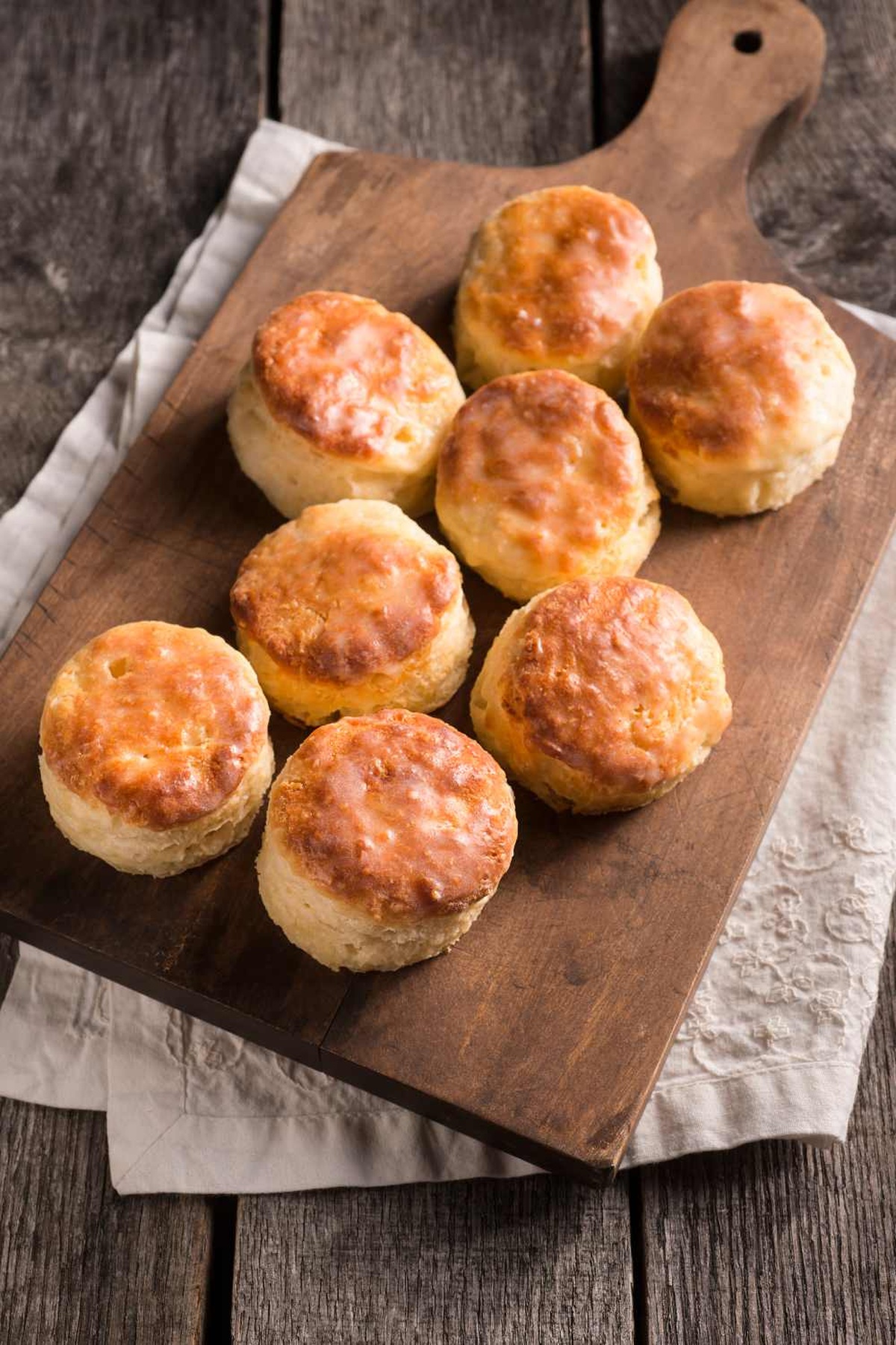 Bobby Flay Buttermilk Biscuits Recipe