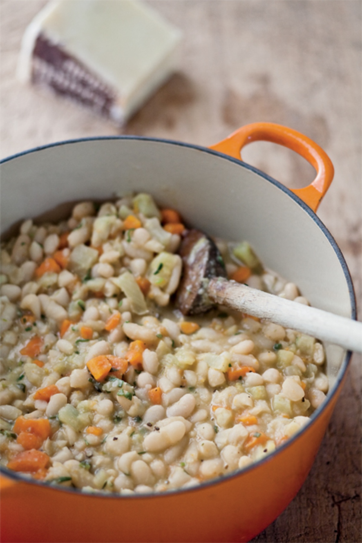 Rustic Tuscan White Beans Recipe