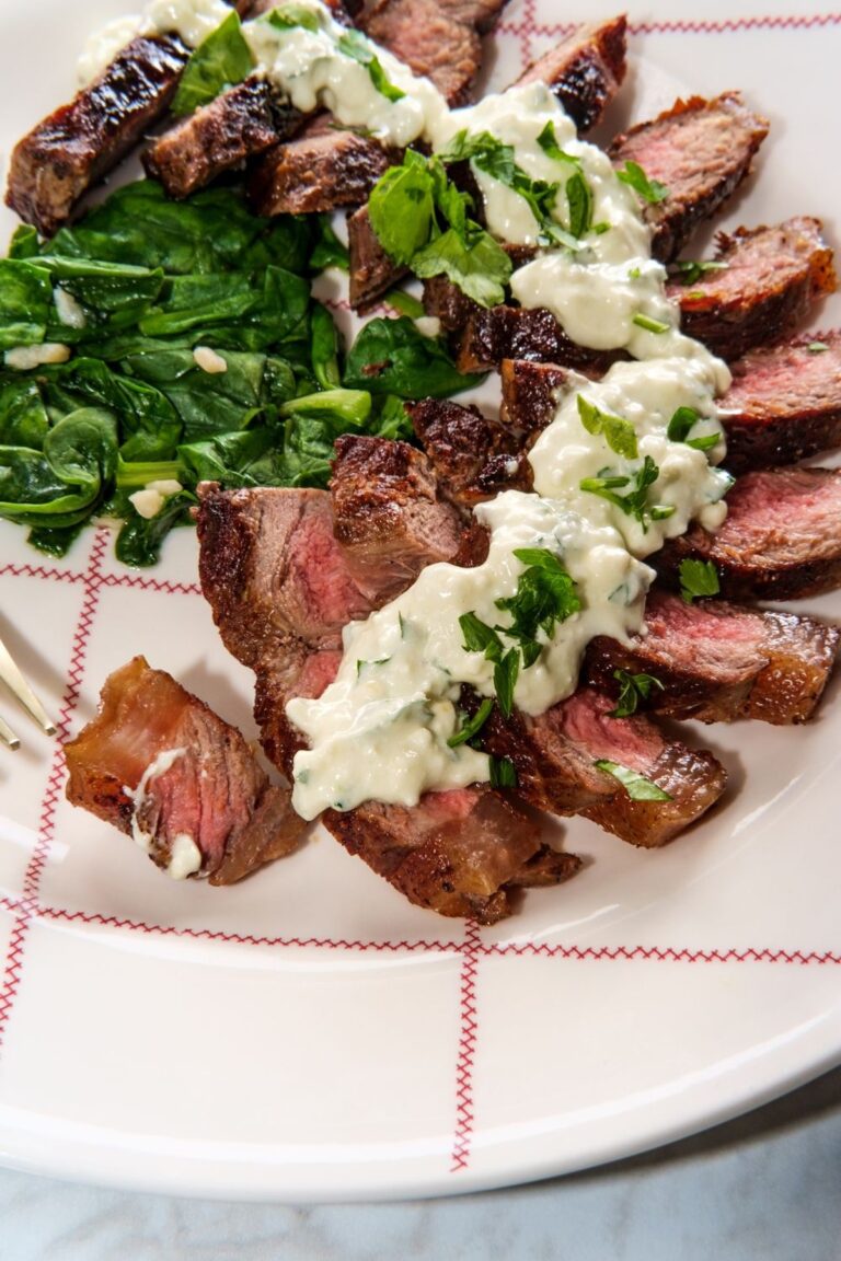 Elegant Beef Tenderloin With Gorgonzola Sauce Recipe