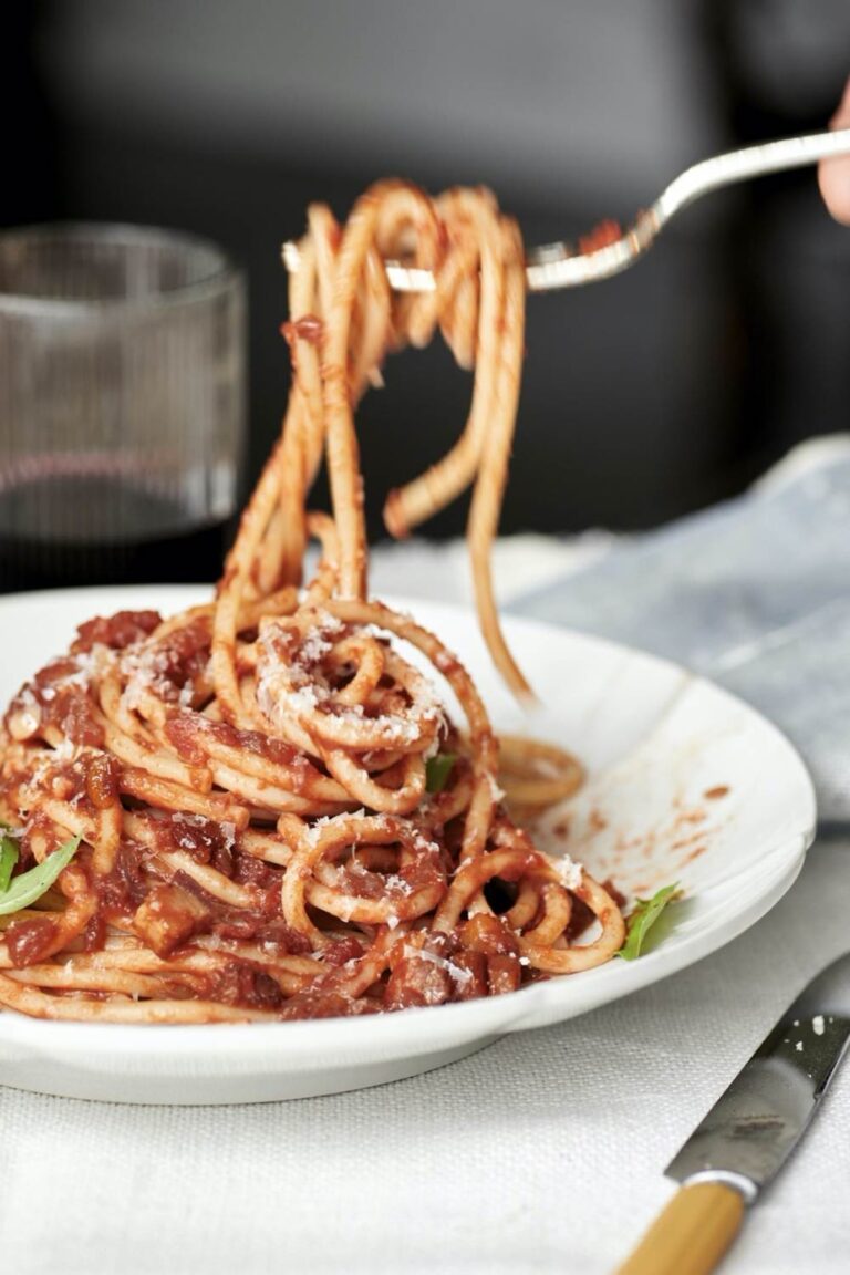 Rustic Spaghettoni With Tomatoes & Pancetta Recipe