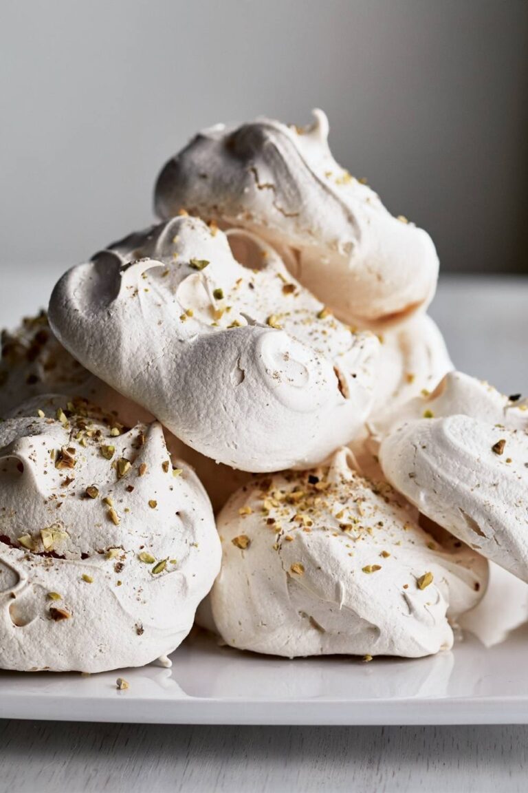 Elegant Pistachio Meringues Recipe