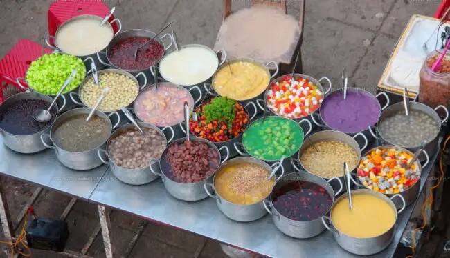 Where Are the Top Sweet Street Food Markets to Explore in Southeast Asia?