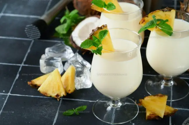 What Are the Key Ingredients in Caribbean Cocktails?