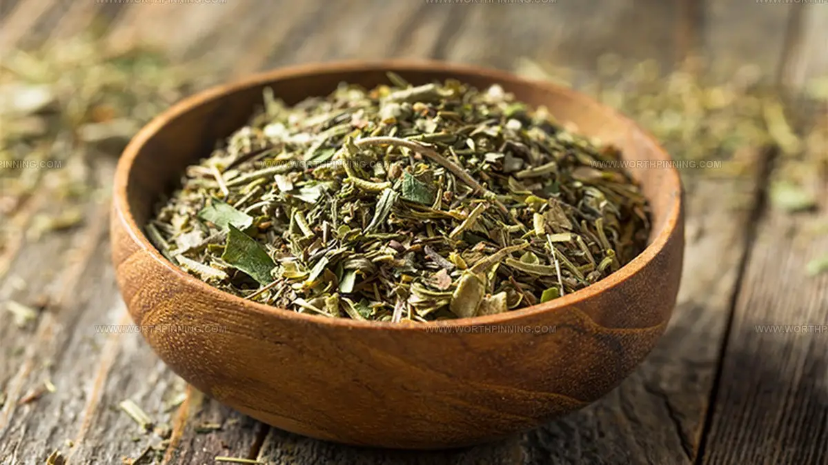 10 Great Swaps for Herbes de Provence in Recipes