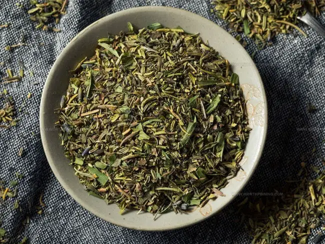 How to Make Homemade Herbes de Provence Blend