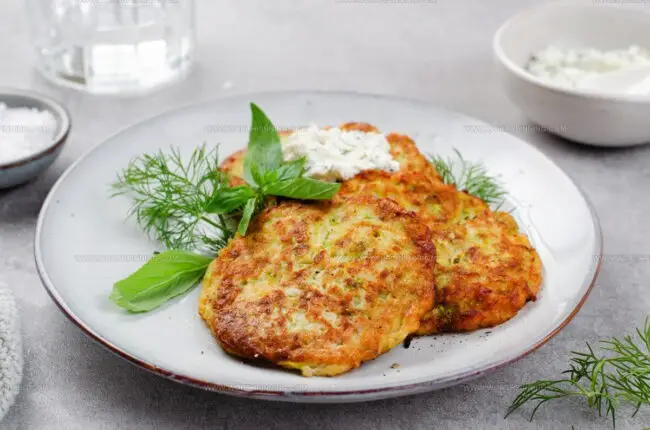 Why Is Olive Oil So Essential in Greek Vegetable Cooking?